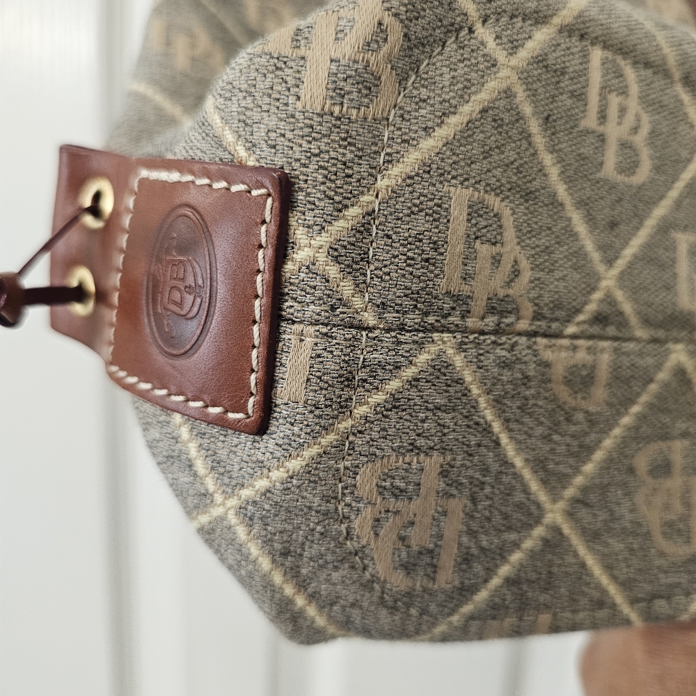 Dooney & Bourke Tote Bag Like new - Picture 3 of 6